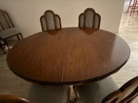 Dinning Table and Chairs