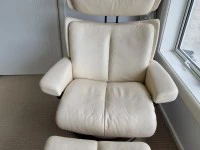 Stressless chair w footstool - VG condition - pickup DUNEDIN