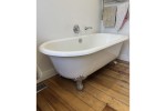 Cast iron Clawfoot bath