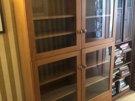 Tall display cabinet with glass doors Solid Rimu