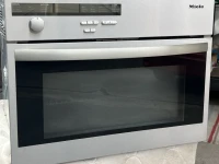 Microwave oven