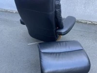 LA-Z-BOY Full Leather Recliner And Footstool