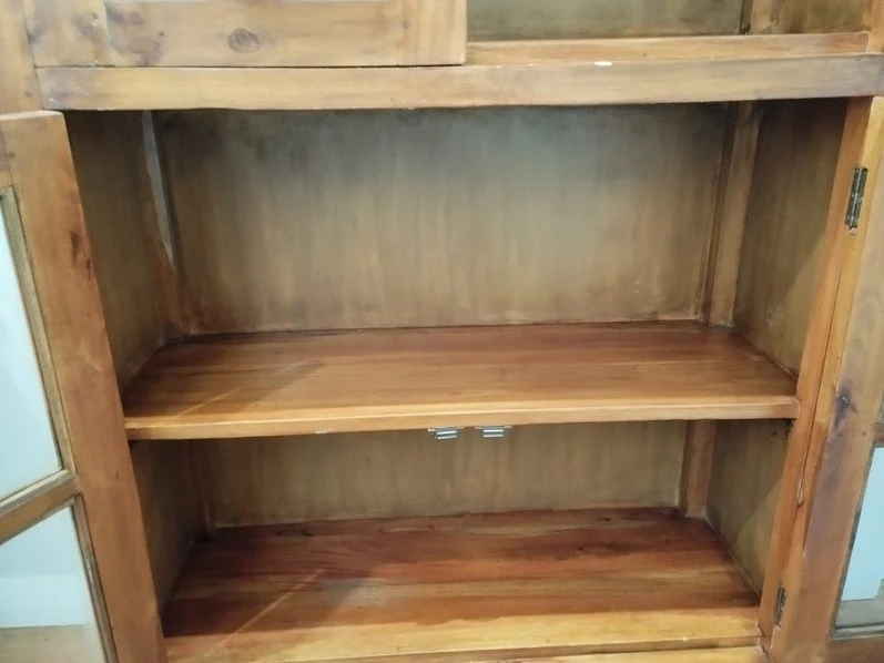 Wooden cabinet/cupboard