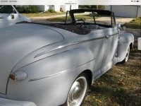 Ford Deluxe
