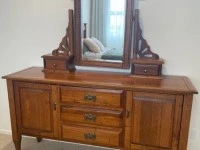 Wentworth quality bedroom suite, country style