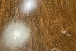 Round dining table