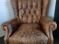 2 wingback chairs (2)