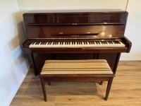 Yamaha piano