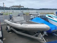 1999 Southern Boats custom-built centre console