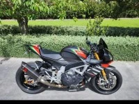 Motorcycle Aprilia Tuono