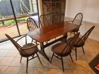 Ercol Windsor Quaker Dining Set