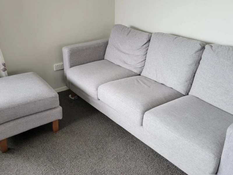 3 seats sofa