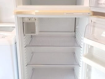 Fisher & Paykel C390T Softline Fridge Freezer