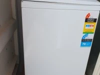 Washing machine, Refrigerator, 6x dining room chairs