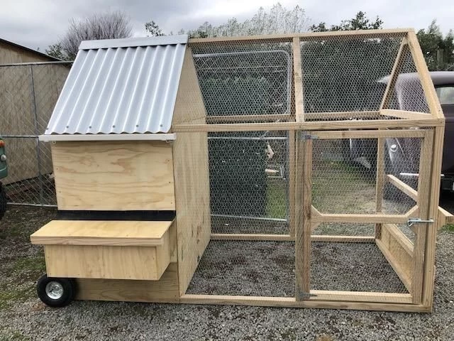Hen house with Pitched Roof Run, made by stockontheblock