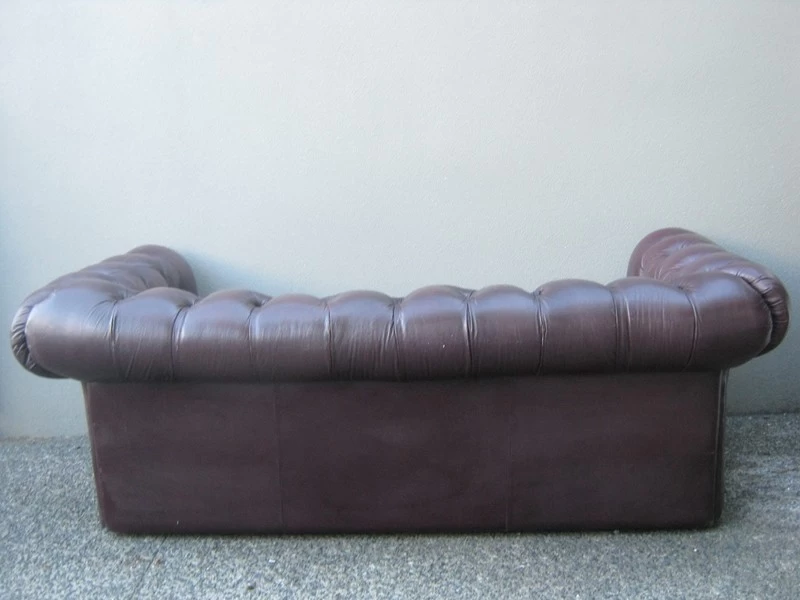 Vintage leather beautiful chesterfield solid sofa