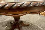 Round dining table