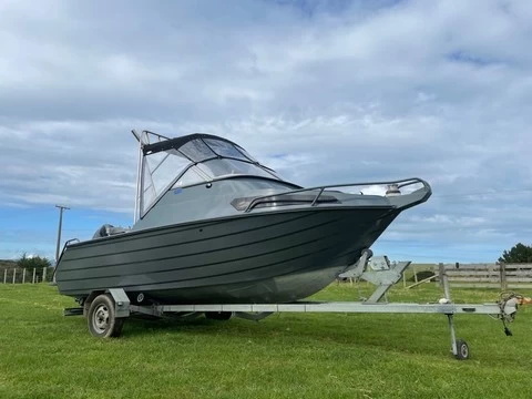 Motor boat 5.8 ramco