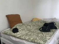 Queen bed
