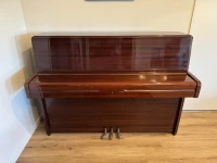 Yamaha piano