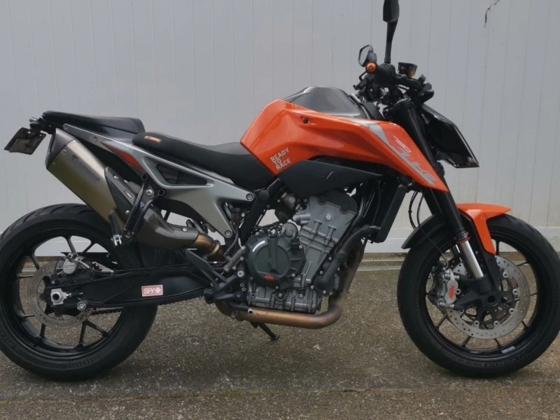 Motorcycle Ktm 790 duke