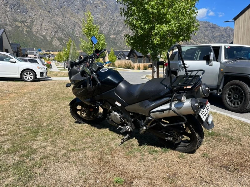 Motorcycle Suzuki DL1000