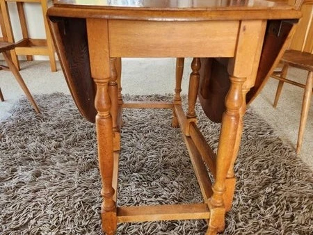 Dining Table and 4 Chairs, English Oak.