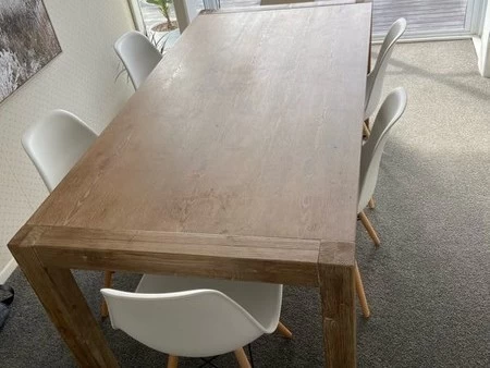 Table and x6 chairs