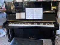 Yamaha U1 piano