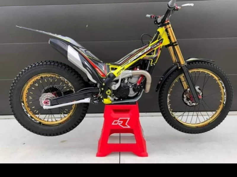 Motorcycle trs gold