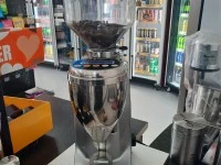 Coffee machine, coffee grinder
