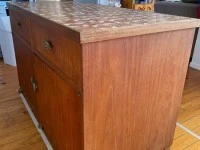 Kitchen island - Chest cabinet