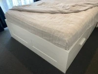 OASIS 18 QUEEN MATTRESS- Nearly New