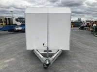 Enclosed trailer