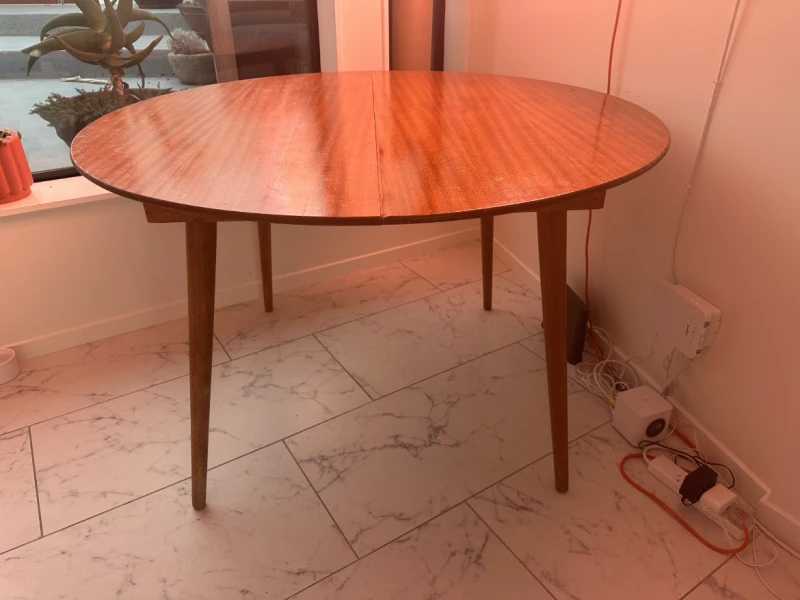Dining Table 120cm in diameter