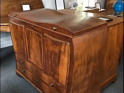 French Art Deco Curved Chest of Drawers