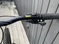 Medium sized women’s mountain bike non electric