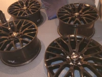 4 x individually boxed alloy wheels (4)