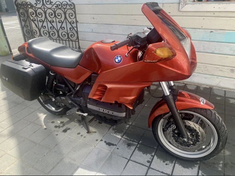 Motorcycle BMW K100