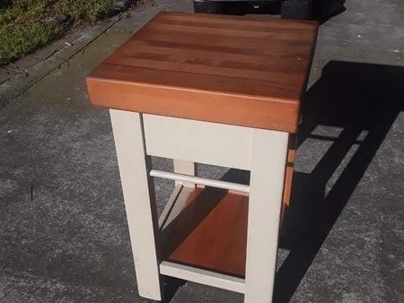 Butcher's block - Rimu frame