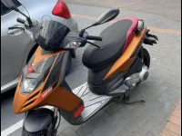 Motorcycle Aprilla SR 125