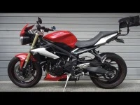 Motorcycle Triumph Street triple