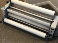 Laminator machine