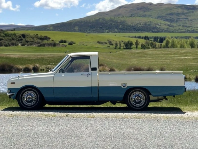 Mazda 1200 ute