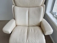 Stressless chair w footstool - VG condition - pickup DUNEDIN