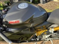 Motorcycle Ducati panigale v2 Black on Black Edition 2024 Panigale V2