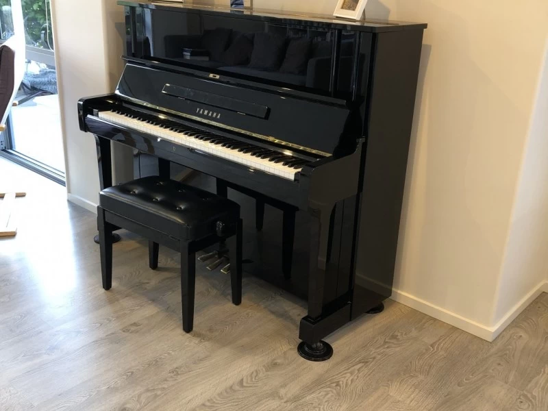 Yamaha piano