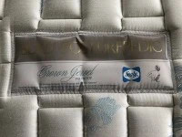 Bed, Queen size, Sealy Posturepedic super premium