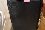 King size bed, mattress King size, Tv, Microwave, luggage (3)