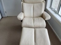 Stressless chair w footstool - VG condition - pickup DUNEDIN